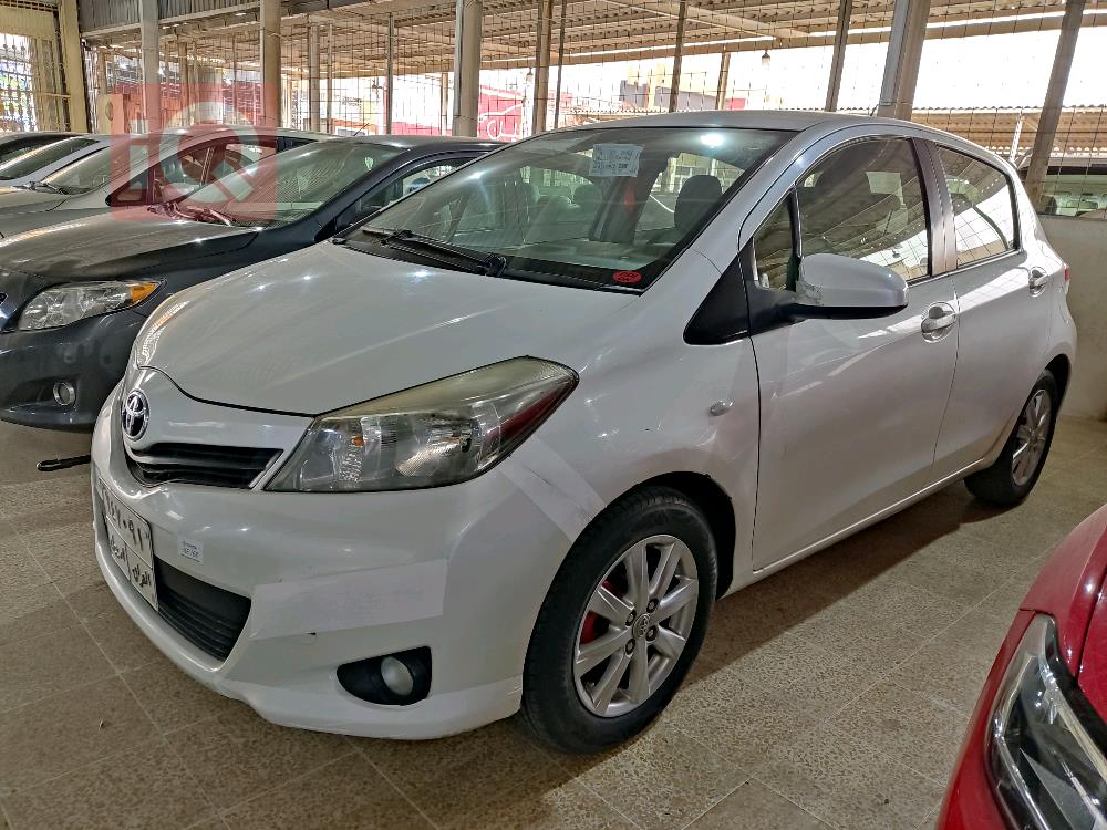 تۆیۆتا یارس